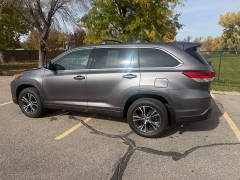Used 2018  Toyota Highlander 4d SUV AWD LE at Naples Auto Sales near Vernal&comma; UT