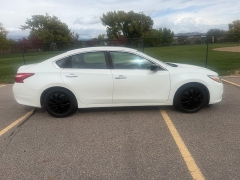 Used 2016  Nissan Altima 4d Sedan 2&period;5L at Naples Auto Sales near Vernal&comma; UT