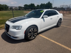 Used 2017  Chrysler 300 4d Sedan AWD Limited at Naples Auto Sales near Vernal&comma; UT