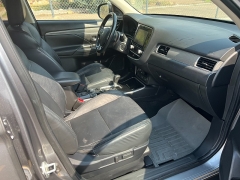 Used 2020 Mitsubishi Outlander 4d SUV AWC SE at Naples Auto Sales near Vernal, UT
