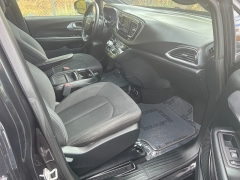 Used 2018 Chrysler Pacifica 4d Wagon Touring Plus at Naples Auto Sales near Vernal, UT