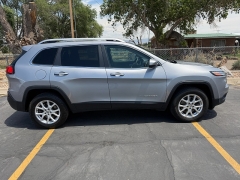 Used 2014  Jeep Cherokee 4d SUV 4WD Latitude V6 at Naples Auto Sales near Vernal&comma; UT