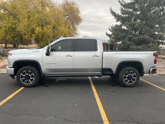 Used 2022 Chevrolet Silverado 3500HD 4WD Crew Cab 159" High Country Dsl at Naples Auto Sales near Vernal, UT