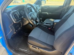 Used 2020  Toyota Tacoma 4WD Double Cab TRD Off-Road Auto at Naples Auto Sales near Vernal&comma; UT