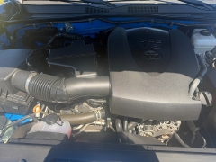 Used 2020  Toyota Tacoma 4WD Double Cab TRD Off-Road Auto at Naples Auto Sales near Vernal&comma; UT