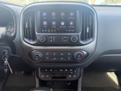 Used 2019  Chevrolet Colorado 4WD Crew Cab Z71 at Naples Auto Sales near Vernal&comma; UT