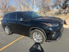 Used 2020  Toyota Highlander 4d SUV AWD Limited at Naples Auto Sales near Vernal&comma; UT
