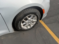 Used 2023  Chrysler Pacifica Touring L FWD at Naples Auto Sales near Vernal&comma; UT