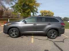 Used 2018  Toyota Highlander 4d SUV AWD LE at Naples Auto Sales near Vernal&comma; UT