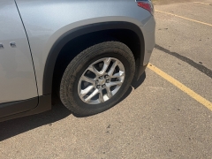 Used 2018  Chevrolet Traverse 4d SUV AWD LT Cloth w&sol;1LT at Naples Auto Sales near Vernal&comma; UT