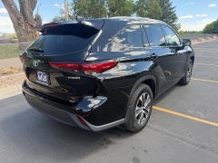 Used 2022  Toyota Highlander Hybrid XLE AWD at Naples Auto Sales near Vernal&comma; UT