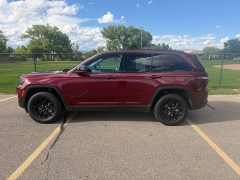 Used 2025  Jeep Grand Cherokee Altitude 4x4 at Naples Auto Sales near Vernal&comma; UT