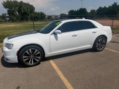 Used 2017  Chrysler 300 4d Sedan AWD Limited at Naples Auto Sales near Vernal&comma; UT