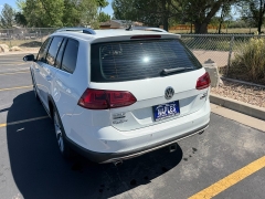 Used 2017  Volkswagen Golf Alltrack 4d Wagon TSI SE 4motion Auto at Naples Auto Sales near Vernal&comma; UT