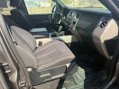 Used 2017  Ford Expedition 4d SUV 4WD XLT at Naples Auto Sales near Vernal&comma; UT