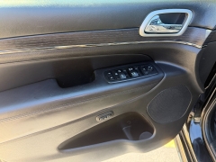 Used 2018  Jeep Grand Cherokee 4d SUV 4WD Overland V6 High Altitude at Naples Auto Sales near Vernal&comma; UT
