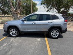 Used 2014  Jeep Cherokee 4d SUV 4WD Latitude V6 at Naples Auto Sales near Vernal&comma; UT