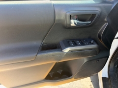 Used 2019  Toyota Tacoma 4WD Double Cab TRD Sport Longbed at Naples Auto Sales near Vernal&comma; UT