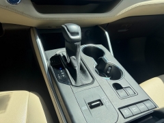 Used 2022  Toyota Highlander Hybrid XLE AWD at Naples Auto Sales near Vernal&comma; UT