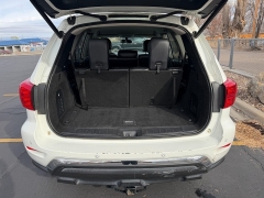 Used 2019  Nissan Pathfinder 4d SUV 4WD SL at Naples Auto Sales near Vernal&comma; UT