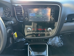 Used 2020  Mitsubishi Outlander 4d SUV AWC ES at Naples Auto Sales near Vernal&comma; UT