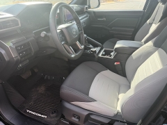 Used 2025  Toyota Tacoma 4WD TRD Off Road Double Cab 5ft Bed AT at Naples Auto Sales near Vernal&comma; UT