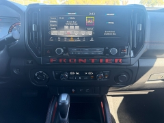 Used 2025  Nissan Frontier Crew Cab 4x4 Long Bed PRO-4X at Naples Auto Sales near Vernal&comma; UT