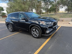 Used 2022  Toyota Highlander Hybrid XLE AWD at Naples Auto Sales near Vernal&comma; UT