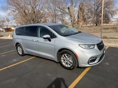 Used 2023  Chrysler Pacifica Touring L FWD at Naples Auto Sales near Vernal&comma; UT