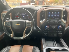 Used 2022 Chevrolet Silverado 3500HD 4WD Crew Cab 159" High Country Dsl at Naples Auto Sales near Vernal, UT