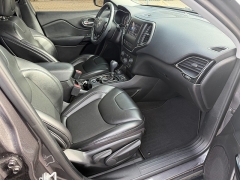 Used 2020  Jeep Cherokee 4d SUV 4WD Latitude Plus Altitude 2&period;4L at Naples Auto Sales near Vernal&comma; UT