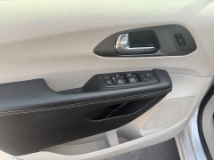 Used 2023  Chrysler Pacifica Touring L FWD at Naples Auto Sales near Vernal&comma; UT