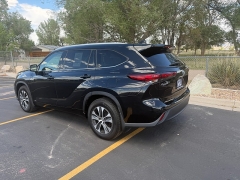Used 2022  Toyota Highlander Hybrid XLE AWD at Naples Auto Sales near Vernal&comma; UT