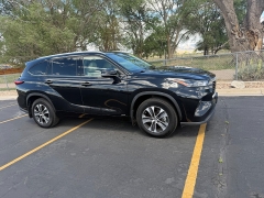 Used 2022  Toyota Highlander Hybrid XLE AWD at Naples Auto Sales near Vernal&comma; UT