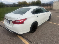Used 2016  Nissan Altima 4d Sedan 2&period;5L at Naples Auto Sales near Vernal&comma; UT