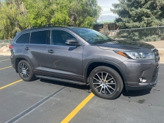 Used 2017 Toyota Highlander 4d SUV AWD SE at Naples Auto Sales near Vernal, UT