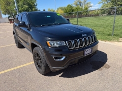 Used 2018  Jeep Grand Cherokee 4d SUV 4WD Laredo at Naples Auto Sales near Vernal&comma; UT