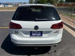 Used 2017  Volkswagen Golf Alltrack 4d Wagon TSI SE 4motion Auto at Naples Auto Sales near Vernal&comma; UT