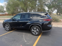 Used 2022  Toyota Highlander Hybrid XLE AWD at Naples Auto Sales near Vernal&comma; UT
