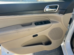 Used 2015  Jeep Grand Cherokee 4d SUV 4WD Overland at Naples Auto Sales near Vernal, UT