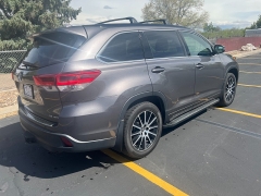 Used 2017 Toyota Highlander 4d SUV AWD SE at Naples Auto Sales near Vernal, UT
