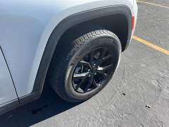 Used 2024  Jeep Grand Cherokee L Altitude 4x4 at Naples Auto Sales near Vernal&comma; UT