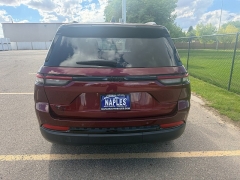 Used 2025  Jeep Grand Cherokee Altitude 4x4 at Naples Auto Sales near Vernal&comma; UT