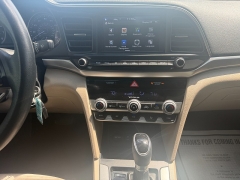 Used 2020  Hyundai Elantra 4d Sedan SEL at Naples Auto Sales near Vernal&comma; UT