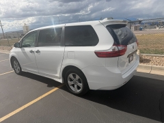 Used 2019  Toyota Sienna 4d Wagon FWD L 7-Passenger at Naples Auto Sales near Vernal&comma; UT