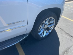 Used 2017 GMC Yukon 4d SUV 4WD Denali at Naples Auto Sales near Vernal, UT