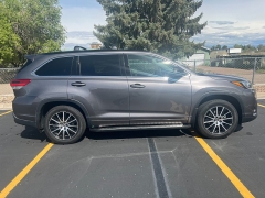 Used 2017 Toyota Highlander 4d SUV AWD SE at Naples Auto Sales near Vernal, UT