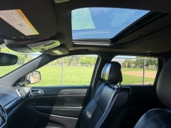 Used 2020  Jeep Grand Cherokee 4d SUV 4WD Laredo Altitude at Naples Auto Sales near Vernal&comma; UT