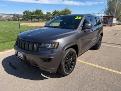 Used 2020  Jeep Grand Cherokee 4d SUV 4WD Laredo Altitude at Naples Auto Sales near Vernal&comma; UT