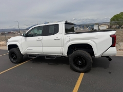 Used 2025  Toyota Tacoma 4WD SR5 Double Cab 5ft Bed AT at Naples Auto Sales near Vernal&comma; UT